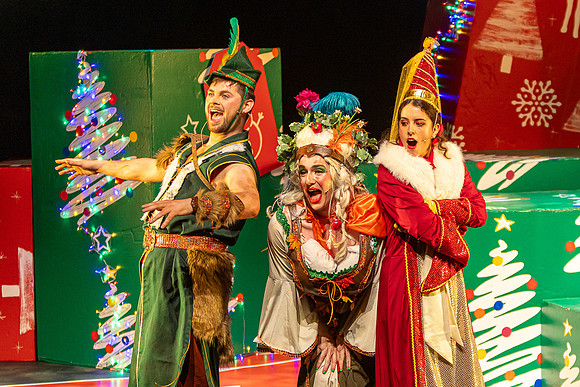Robin Hood Theatre At The Mill Yellow Jumper